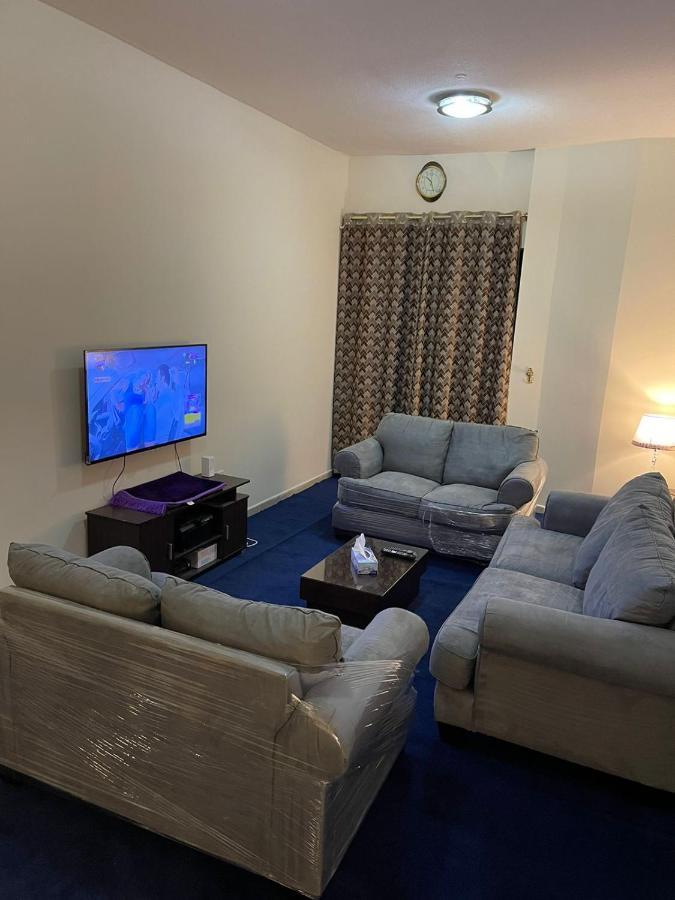 Kaya Hostel Dubai Exterior photo