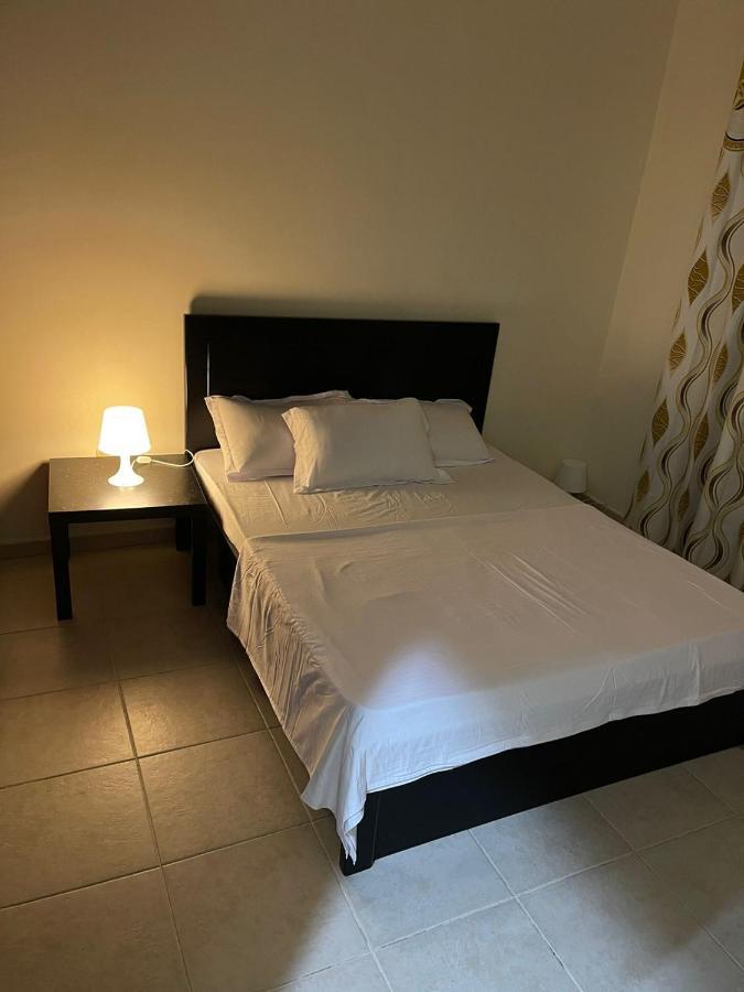 Kaya Hostel Dubai Exterior photo