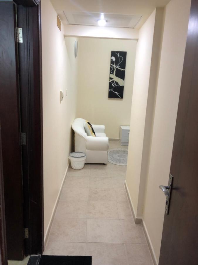 Kaya Hostel Dubai Exterior photo