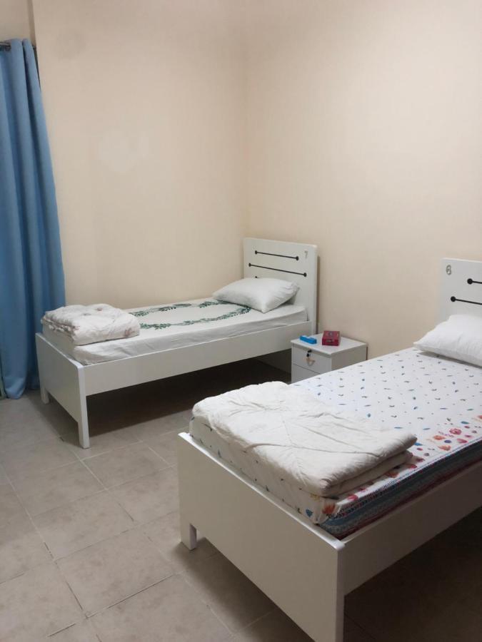 Kaya Hostel Dubai Exterior photo